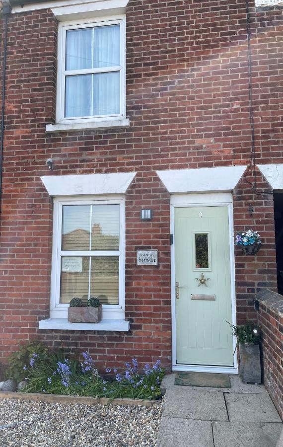 Coastal Terrace Dogs Welcome Optional Hot Tub Villa Sea Palling Exterior photo